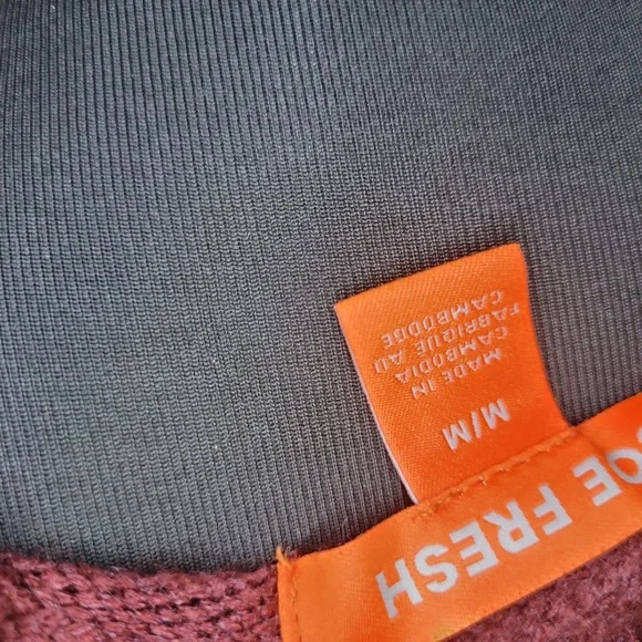 Red Patterned Sweater - Picture 4 of 4